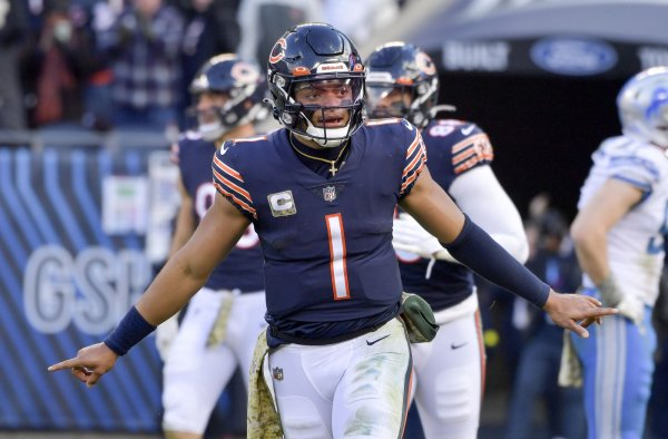 Fantasy football: Justin Fields, Aaron Jones, A.J. Brown among 8 must-draft players