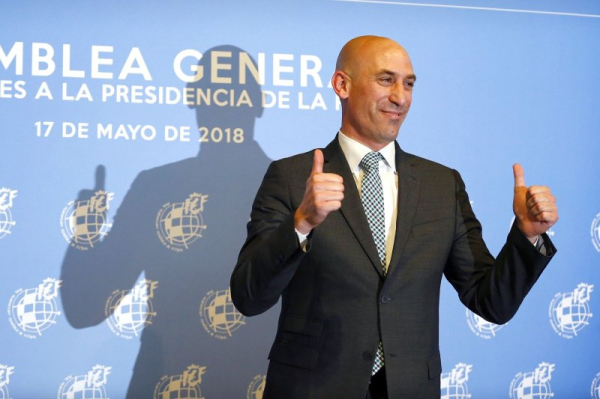 FIFA provisionally suspends Spanish soccer chief Rubiales amid kiss controversy FIFA provisionally suspends Spanish soccer chief Rubiales amid kiss controversy
