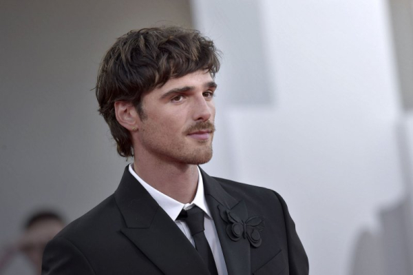 Jacob Elordi to guest host 'SNL' on Jan. 20 Jacob Elordi to guest host 'SNL' on Jan. 20