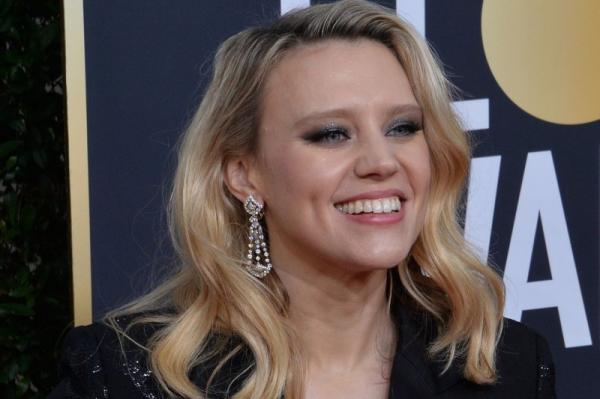 Kate McKinnon, Billie Eilish crack each other up in 'SNL' cat sketch Kate McKinnon, Billie Eilish crack each other up in 'SNL' cat sketch