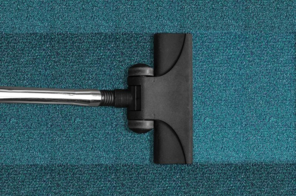 Missing diamond ring at Ritz Paris hotel found inside vacuum cleaner Missing diamond ring at Ritz Paris hotel found inside vacuum cleaner