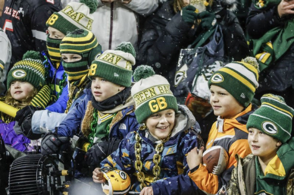 Lambeau Field's lost and found items include dentures, hearing aids Lambeau Field's lost and found items include dentures, hearing aids