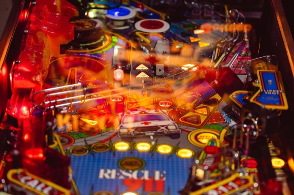 Ohio man attempting to play pinball for 63 hours Ohio man attempting to play pinball for 63 hours