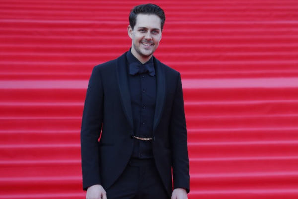 Milos Bikovic wouldn't condemn Russian invasion of Ukraine; dropped from 'White Lotus' S3 Milos Bikovic wouldn't condemn Russian invasion of Ukraine; dropped from 'White Lotus' S3