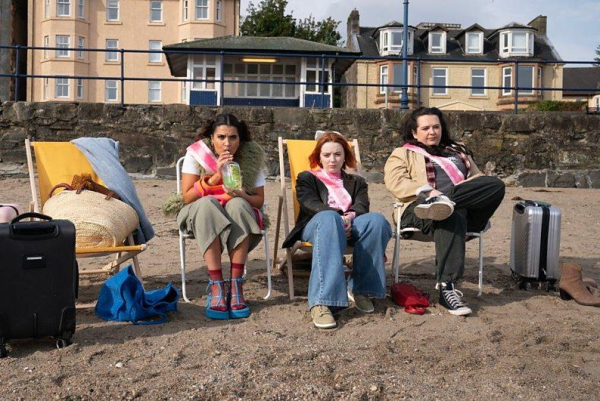BBC gives first look at 'Dinosaur' comedy from 'Fleabag'-'Tourist' team BBC gives first look at 'Dinosaur' comedy from 'Fleabag'-'Tourist' team