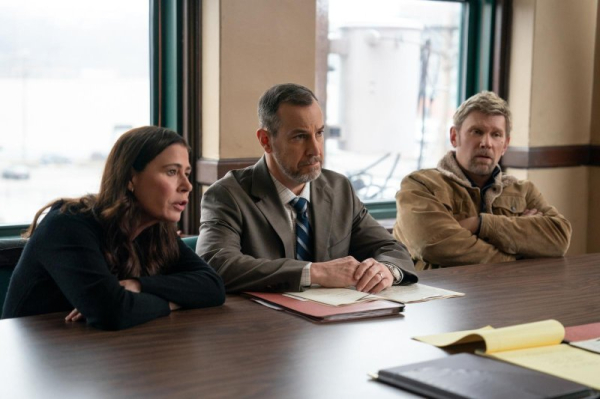 Maura Tierney: Feisty Grace struggles to accept good fortune on 'American Rust' Maura Tierney: Feisty Grace struggles to accept good fortune on 'American Rust'