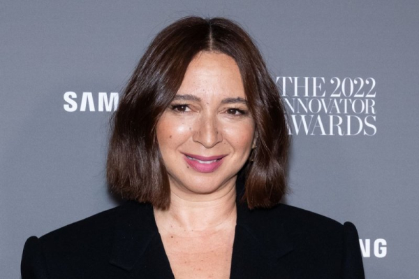 Maya Rudolph gives away billions in 'Loot' Season 2 Maya Rudolph gives away billions in 'Loot' Season 2