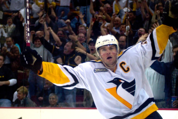 Penguins say thief stole 18,000 bobbleheads of NHL legend Jaromir Jagr Penguins say thief stole 18,000 bobbleheads of NHL legend Jaromir Jagr