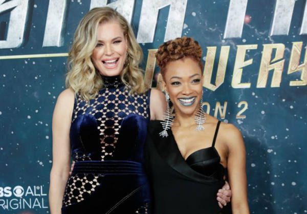 Sonequa Martin-Green: 'Star Trek: Discovery' inspires us to 'reach higher' Sonequa Martin-Green: 'Star Trek: Discovery' inspires us to 'reach higher'