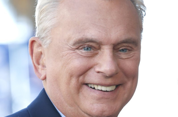 Pat Sajak bids farewell to 'Wheel of Fortune' after 4 decades Pat Sajak bids farewell to 'Wheel of Fortune' after 4 decades