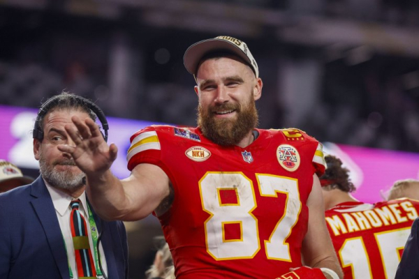 Murders plague town in 'Grotesquerie,' starring Travis Kelce Murders plague town in 'Grotesquerie,' starring Travis Kelce