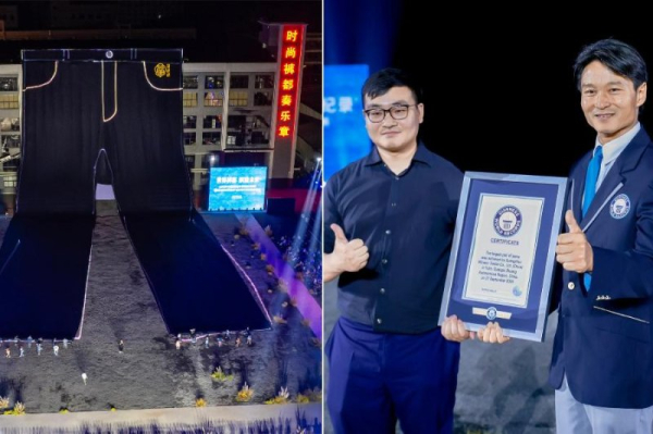 World's largest pair of jeans measures 250 feet long World's largest pair of jeans measures 250 feet long