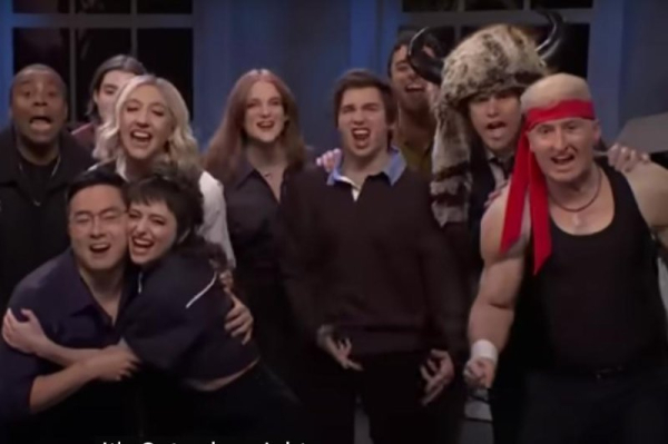 'Saturday Night Live' debuts flattering new 'hot, jacked' Trump impression 'Saturday Night Live' debuts flattering new 'hot, jacked' Trump impression