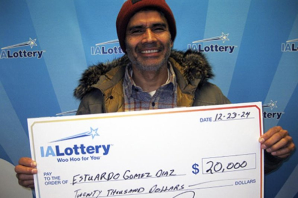Iowa man scores $20,000 in Mega Millions winnings before Christmas shopping Iowa man scores $20,000 in Mega Millions winnings before Christmas shopping