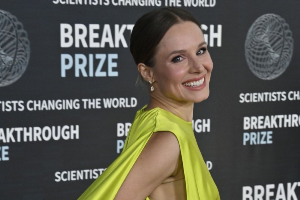 Kristen Bell to host the SAG Awards on Feb. 23 Kristen Bell to host the SAG Awards on Feb. 23