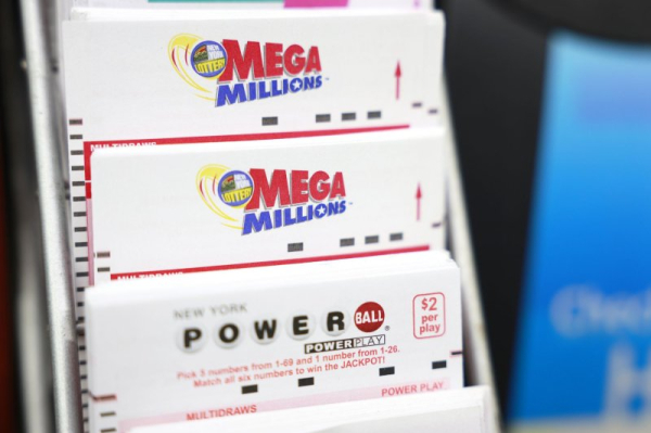 Clerk's pick lands customer $500K lotto win in South Carolina