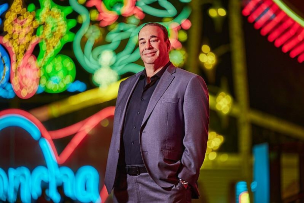Paramount renews 'Bar Rescue' for Season 10 Paramount renews 'Bar Rescue' for Season 10