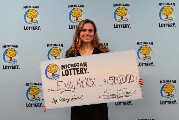 Woman gets $500,000 lottery ticket in white elephant gift exchange Woman gets $500,000 lottery ticket in white elephant gift exchange