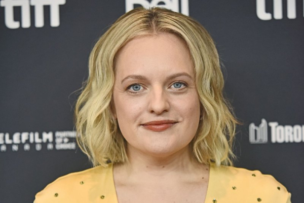 Elisabeth Moss prepares for revolution in 'Handmaid's Tale' Season 6 trailer Elisabeth Moss prepares for revolution in 'Handmaid's Tale' Season 6 trailer