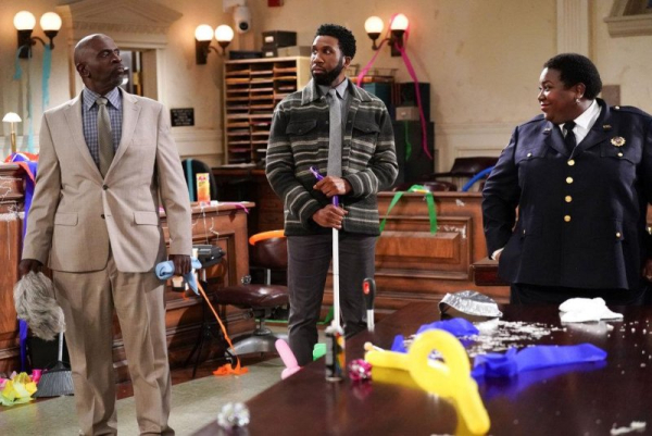 'Night Court' cast previews musical episode, new responsibilities and more
