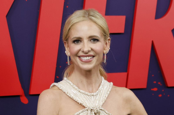 Sarah Michelle Gellar confirms 'Buffy, the Vampire Slayer' revival in talks