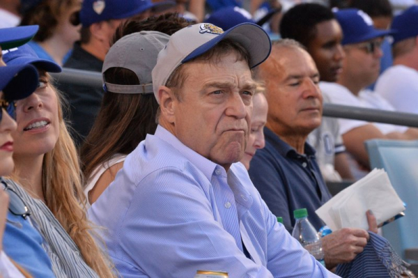 John Goodman injured on the set of Alejandro Gonz&aacute;lez I&ntilde;&aacute;rritu's next film