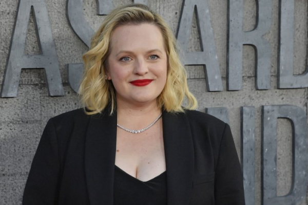 Elisabeth Moss, Yvonne Strahovski attend 'Handmaid's Tale' Season 6 premiere