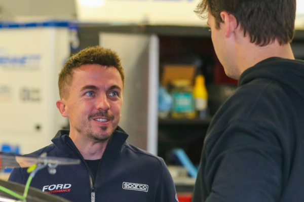 Frankie Muniz reunites with 'Malcolm in the Middle' parents