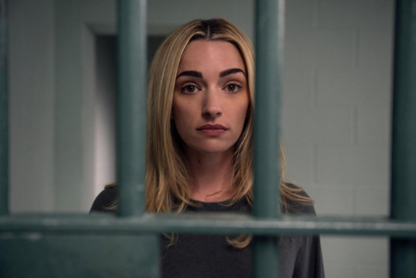 Georgia is in jail in 'Ginny & Georgia' Season 3 preview