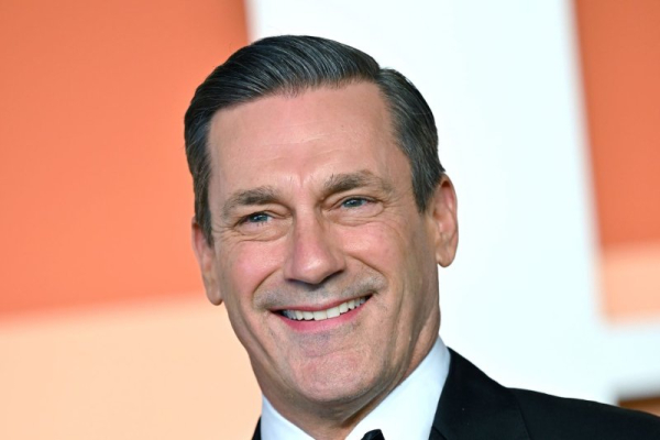 Jon Hamm stars in soap opera spoof for 'SNL' promo