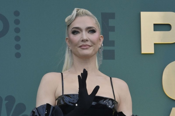 'RHOBH' icon Erika Jayne gets the boot on 'Masked Singer'