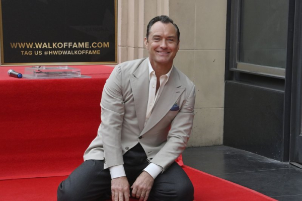 Jude Law, Andrew Garfield to play Siegfried & Roy in Apple TV+ series