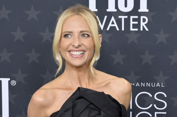Sarah Michelle Gellar introduces 'Buffy' revival's new slayer