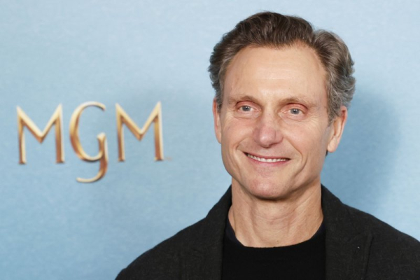 Tony Goldwyn on 'Hacks' Ava firing: 'Bob was just doing his job'