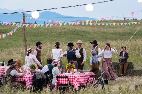 'Back to the Frontier' trailer takes three families back to the 1800s 'Back to the Frontier' trailer takes three families back to the 1800s