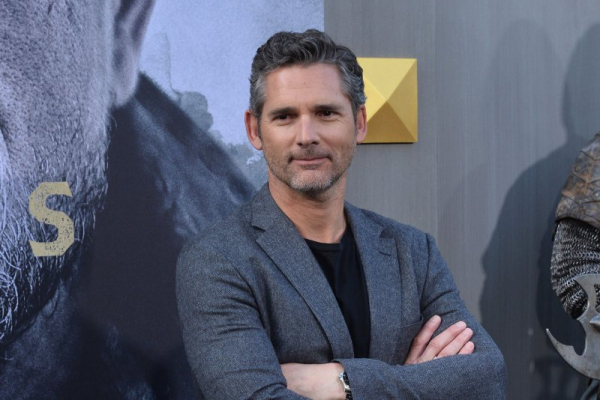 Eric Bana hunts a killer in trailer for Netflix's 'Untamed'