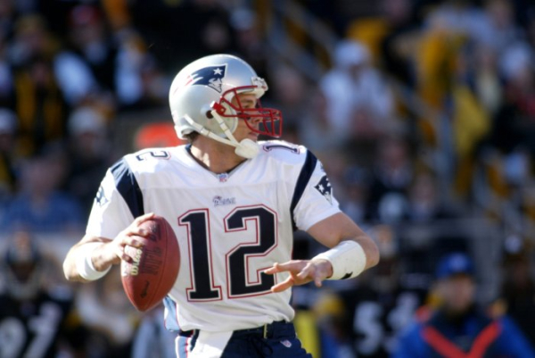 Tom Brady takes over U.K. soccer team in 'Brady & the Blues' trailer
