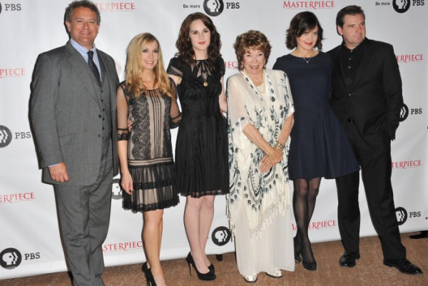 Hugh Bonneville, Cat Buns to read CBeebies Bedtime Stories