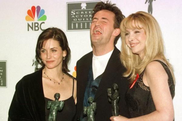 All episodes of Matt LeBlanc's 'Friends' spin-off 'Joey' now streaming
