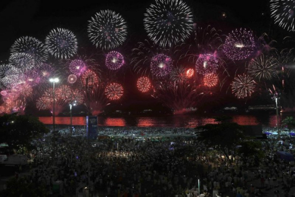 Rio sets Guinness record for largest New Year's Eve celebration