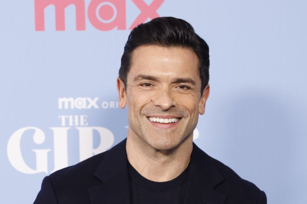 Mark Consuelos to make Broadway debut in 'Fallen Angels'