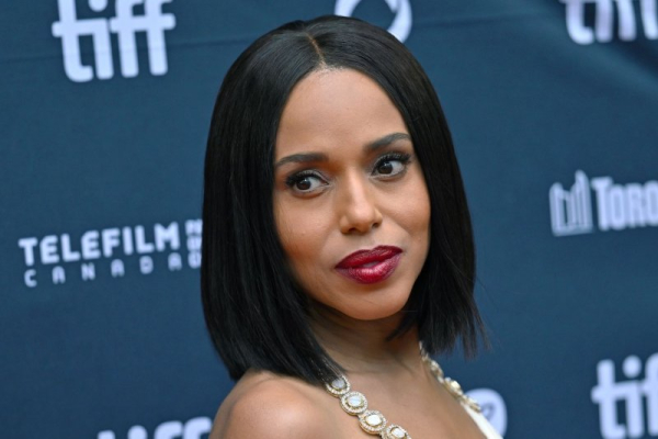 Kerry Washington, Elizabeth Moss star in 'Imperfect Woman' trailer