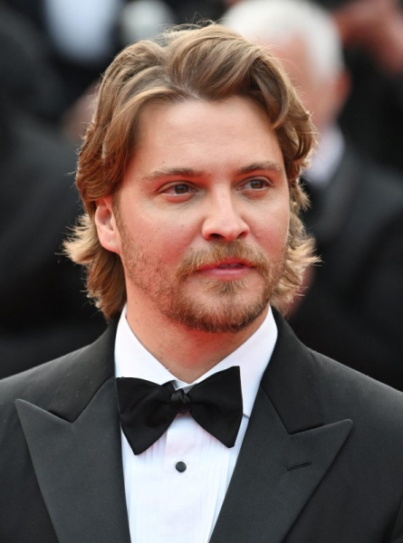 CBS orders Season 2 of 'Yellowstone' spin-off 'Marshals'