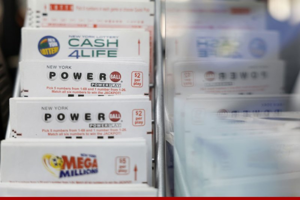 Michigan man wins lottery jackpot during morning commute