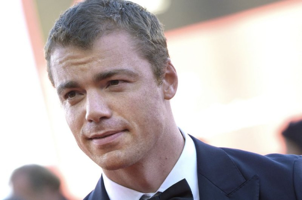 Netflix orders Season 4 of 'Night Agent'