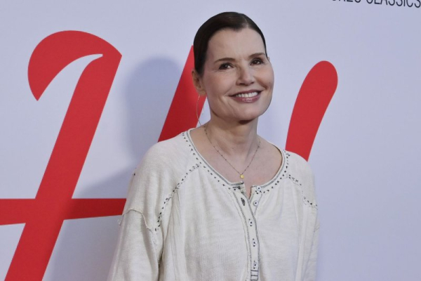 Geena Davis encounters the 'impossible' in 'The Boroughs' teaser