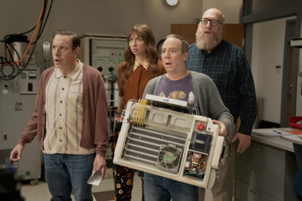 'Big Bang' spinoff 'Stuart Fails to Save the Universe' gets teaser