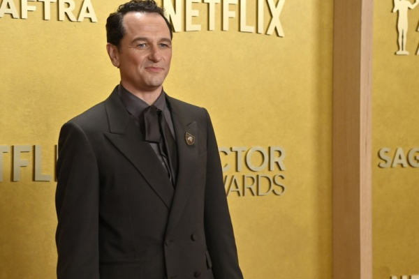 Matthew Rhys to star in BBC newspaper drama 'Dragon Slayers'