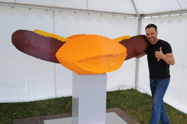 German man assembles world's largest Lego sausage