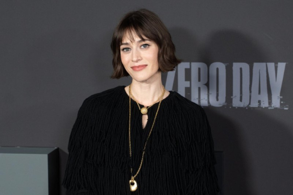Lizzy Caplan lands lead in 'Far Cry' adaptation